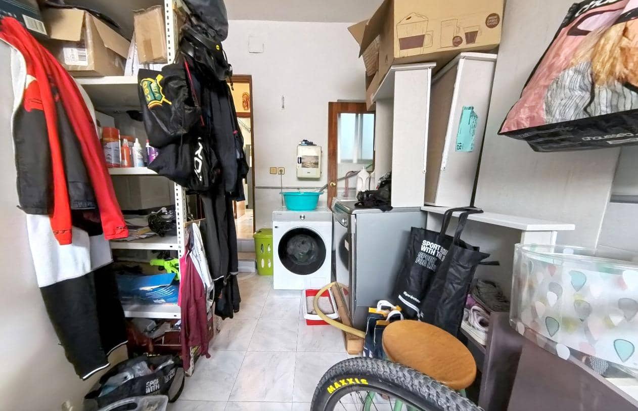 Adosado de 4 habitaciones en Santa Fe en venta con garaje - 220.000 € (Ref: 9674925)