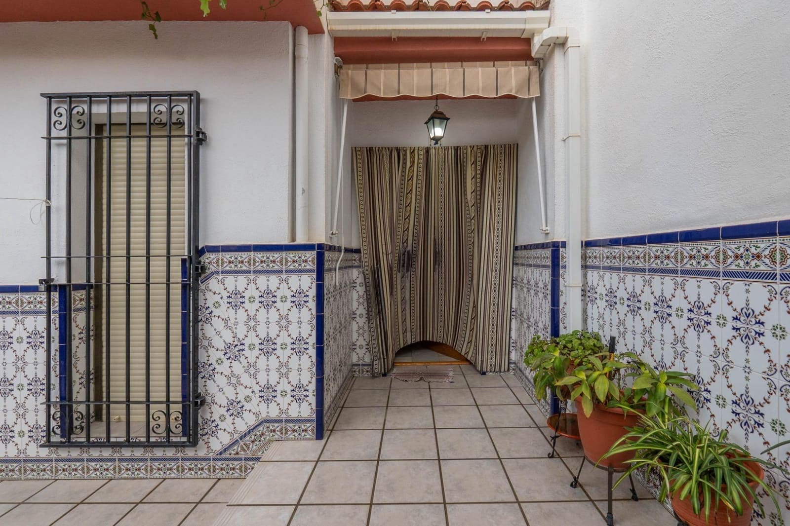 Adosado de 4 habitaciones en Santa Fe en venta con garaje - 220.000 € (Ref: 9674925)