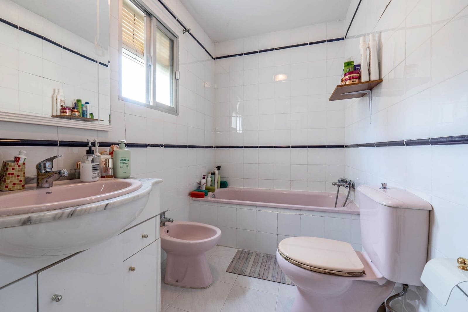 Adosado de 4 habitaciones en Santa Fe en venta con garaje - 220.000 € (Ref: 9674925)