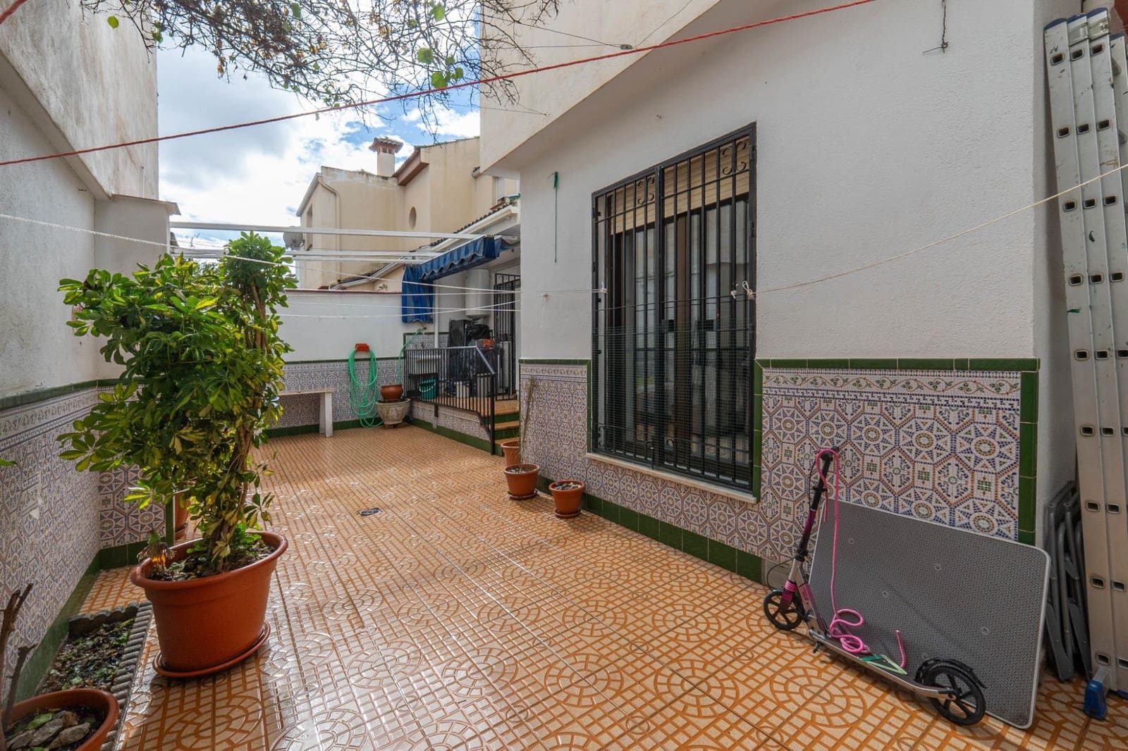 Adosado de 4 habitaciones en Santa Fe en venta con garaje - 220.000 € (Ref: 9674925)