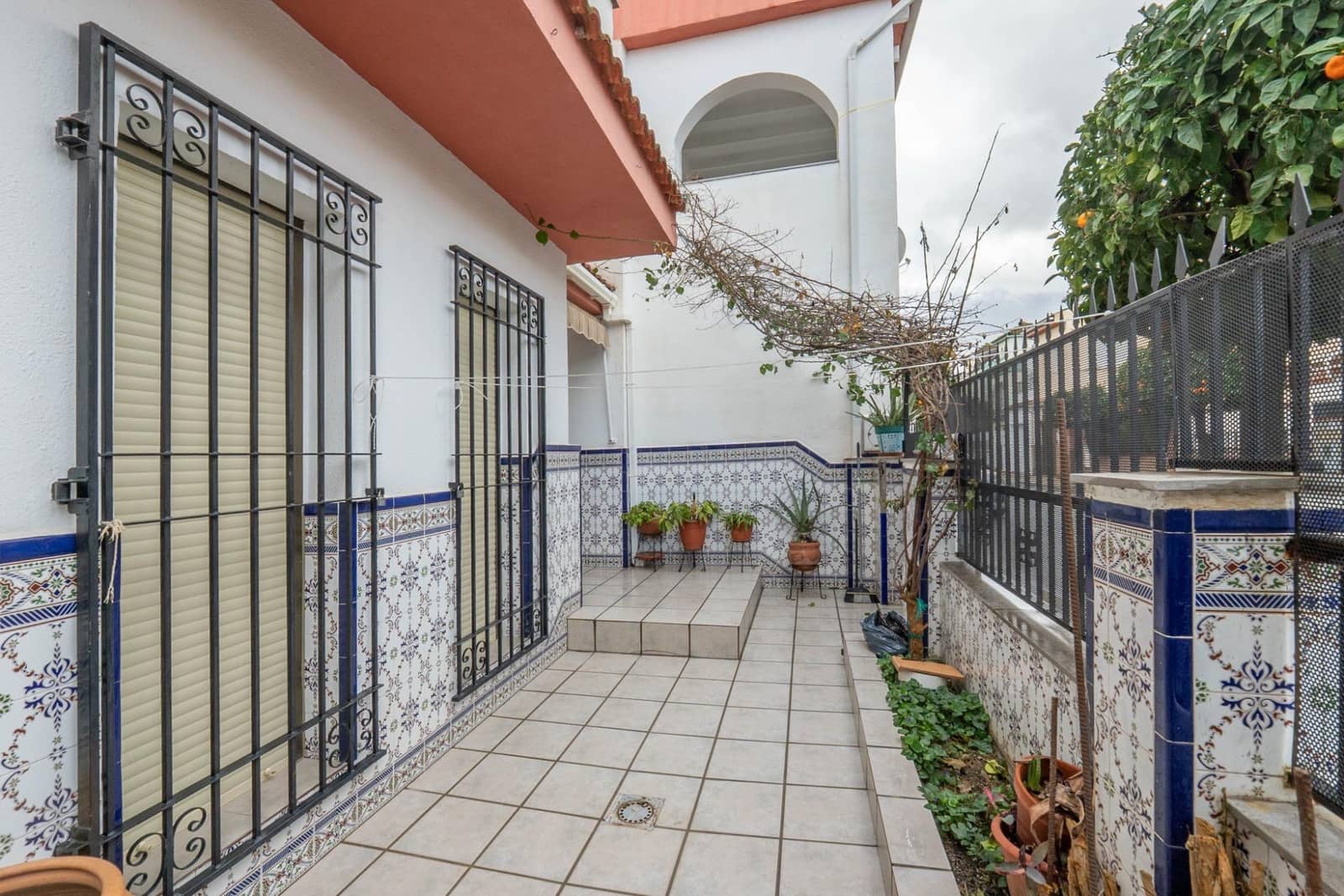 Adosado de 4 habitaciones en Santa Fe en venta con garaje - 220.000 € (Ref: 9674925)