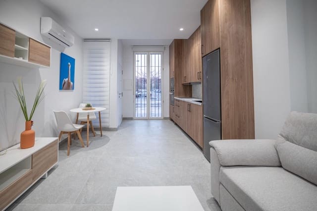 1 bedroom Apartment for sale in Granada city - € 125,000 (Ref: 9674930)