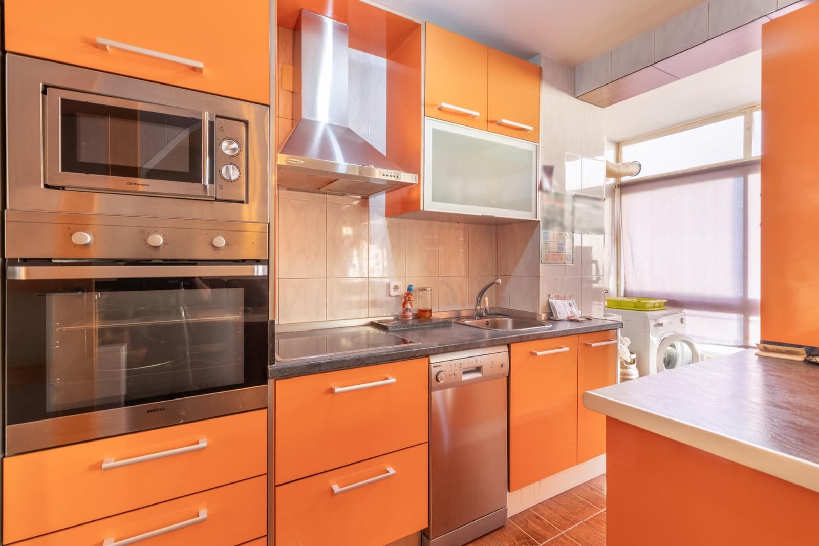 Piso de 3 habitaciones en Granada ciudad en venta con garaje - 230.000 € (Ref: 9674931)