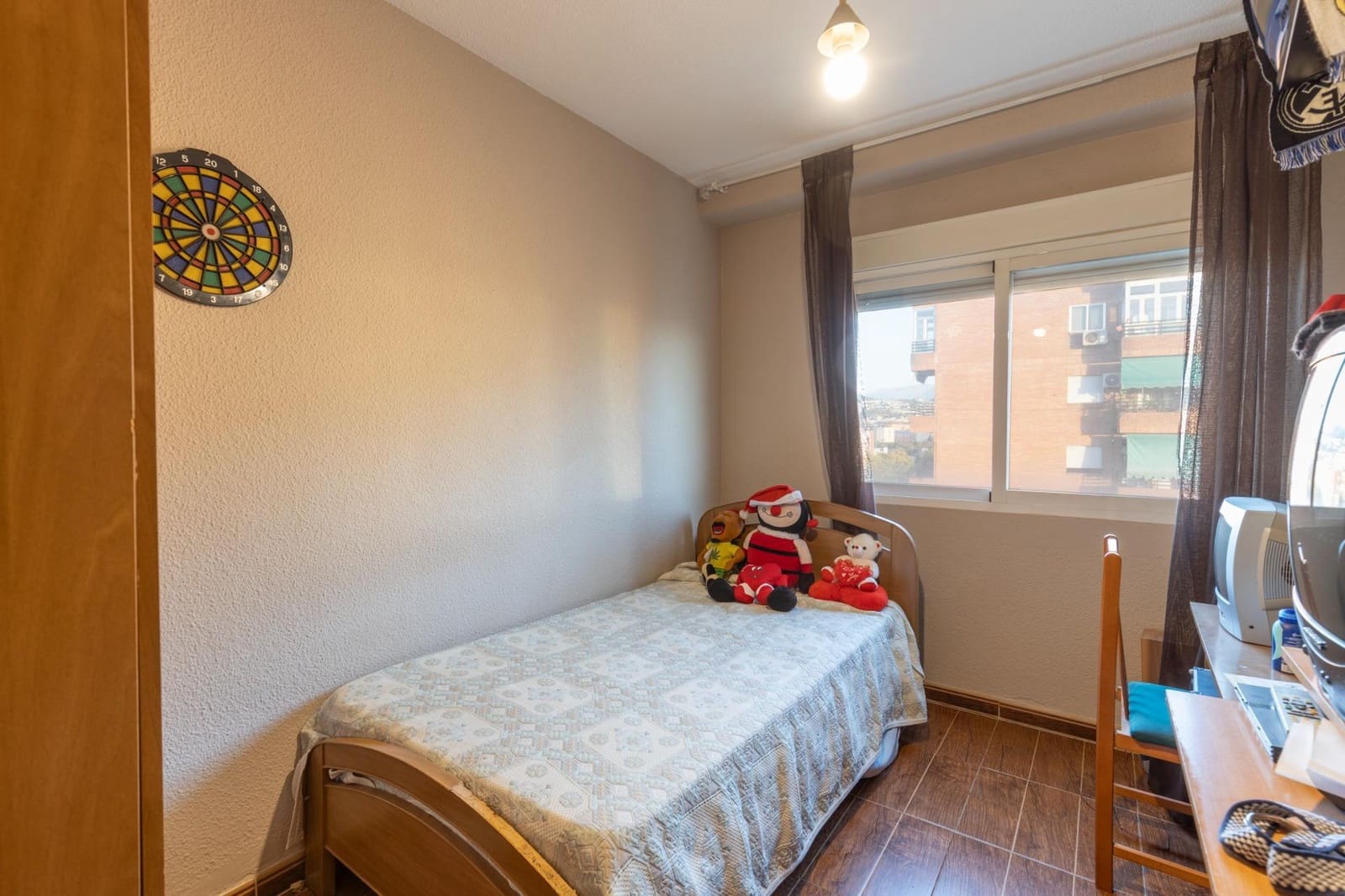 Piso de 3 habitaciones en Granada ciudad en venta con garaje - 230.000 € (Ref: 9674931)