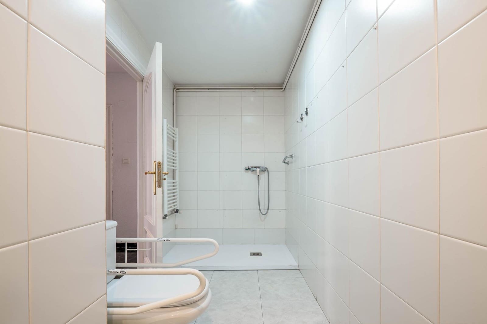 4 makuuhuone Asunto myytävänä paikassa Granada kaupunki mukana 
autotalli - 620 000 € (Ref: 9674934)