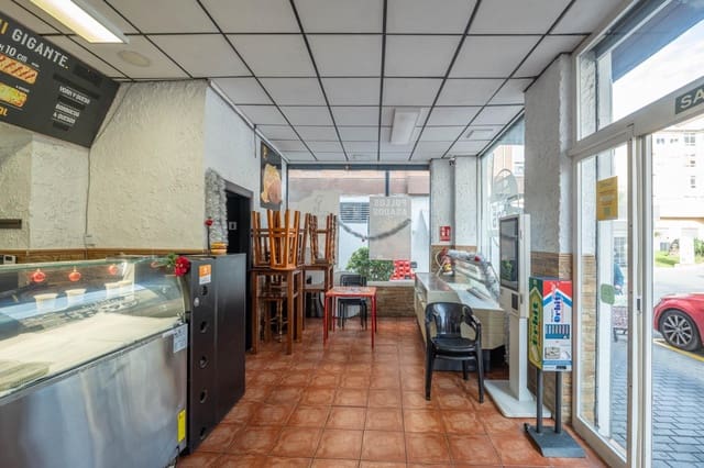 2 sovrum Kommersiell att hyra i Maracena - 650 € (Ref: 9674935)