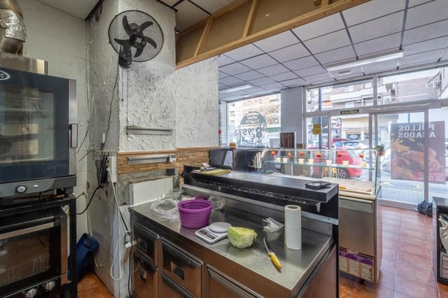 2 sovrum Kommersiell att hyra i Maracena - 650 € (Ref: 9674935)