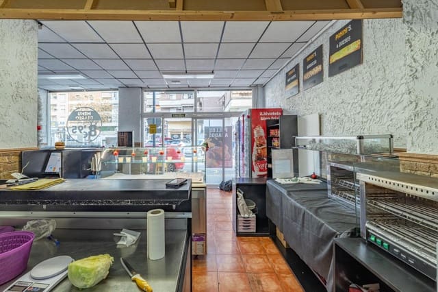 2 sovrum Kommersiell att hyra i Maracena - 650 € (Ref: 9674935)