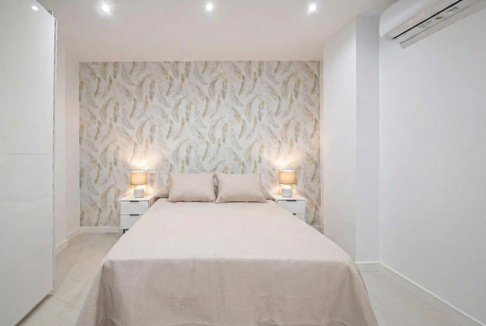 2 bedroom Flat for sale in Granada city - € 178,000 (Ref: 9674936)