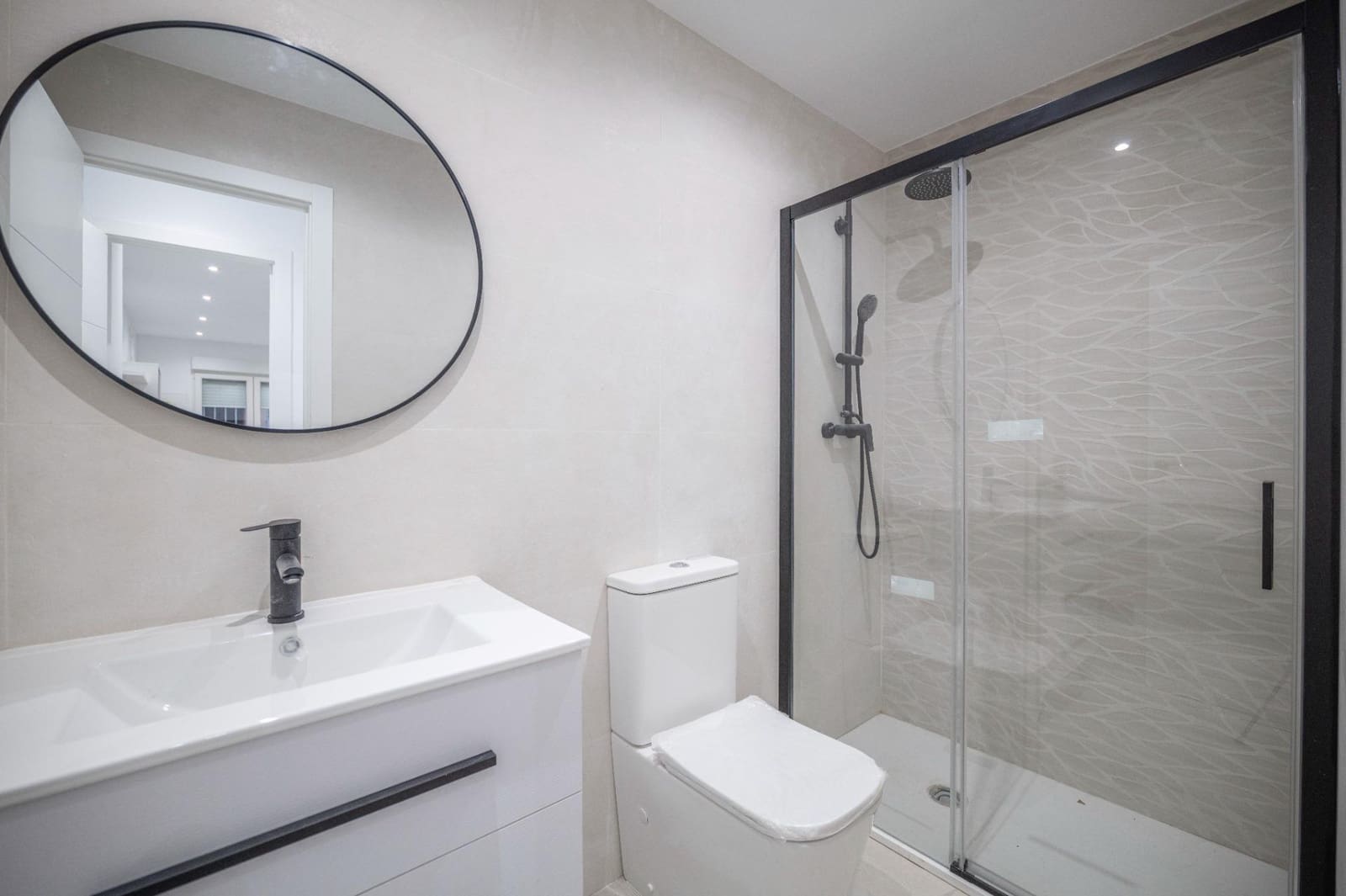 2 bedroom Flat for sale in Granada city - € 178,000 (Ref: 9674936)