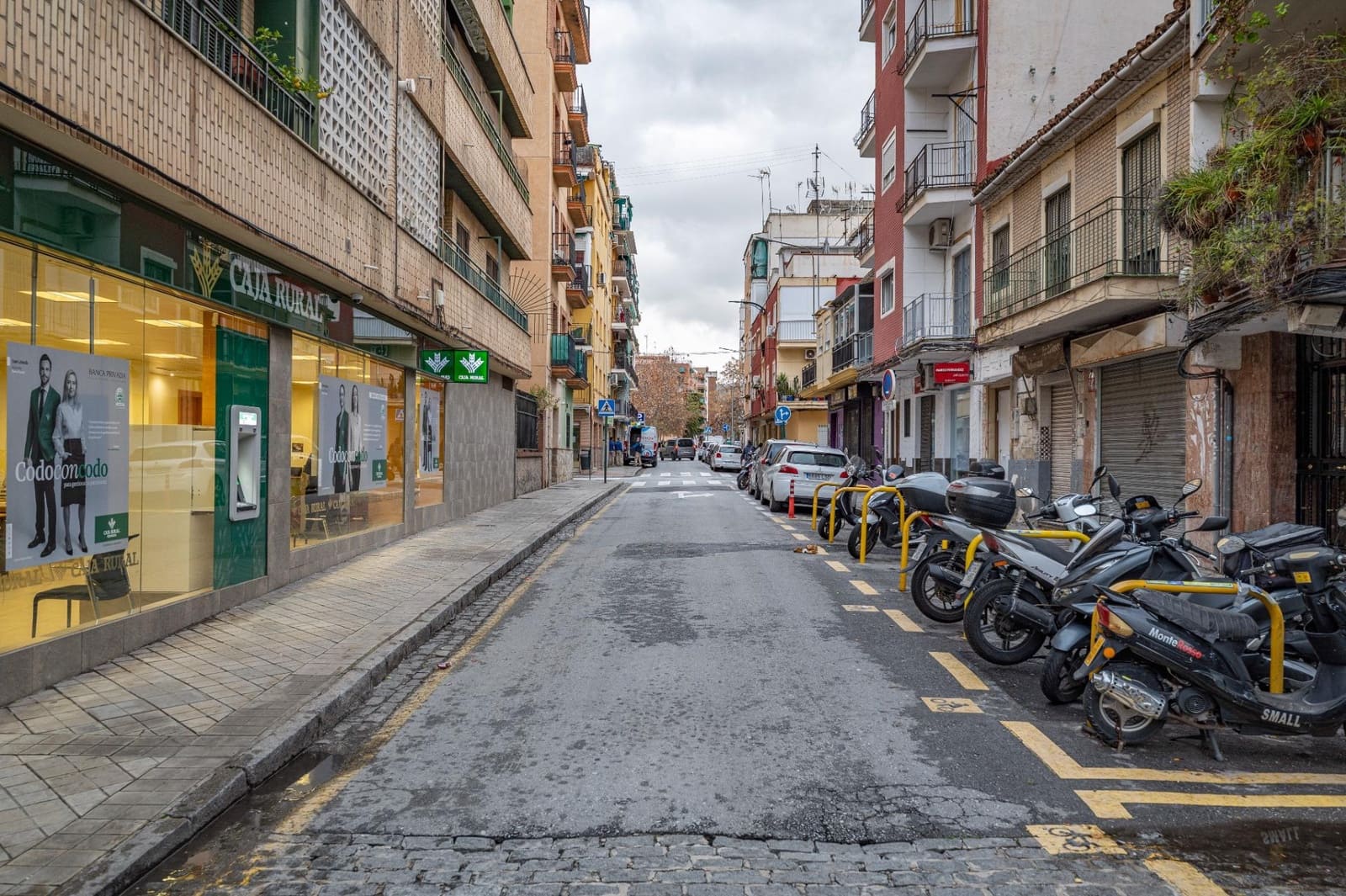 2 bedroom Flat for sale in Granada city - € 178,000 (Ref: 9674936)