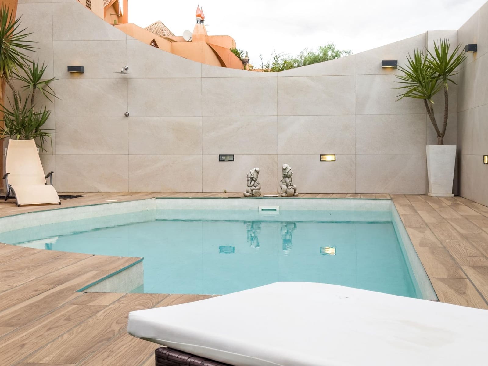 Pareado de 4 habitaciones en Las Gabias en venta con piscina garaje - 384.900 € (Ref: 9674937)