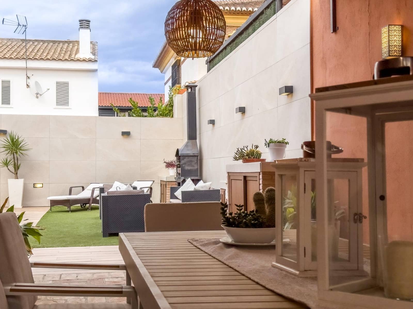 Pareado de 4 habitaciones en Las Gabias en venta con piscina garaje - 384.900 € (Ref: 9674937)