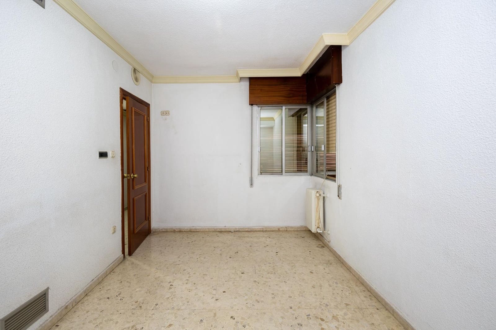 4 bedroom Flat for sale in Granada city - € 415,000 (Ref: 9674938)