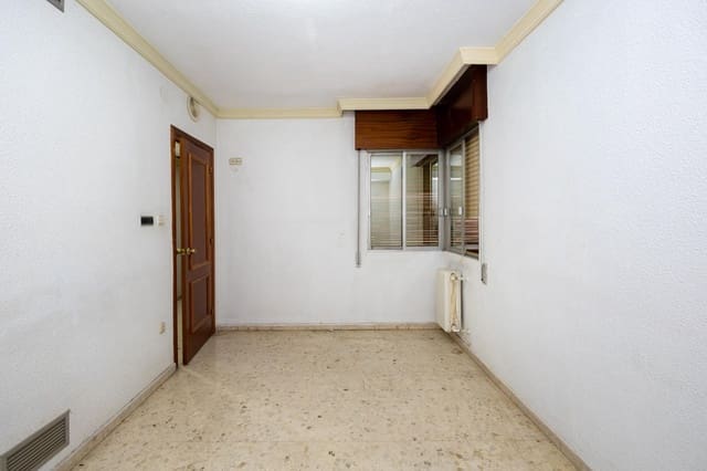 4 bedroom Flat for sale in Granada city - € 415,000 (Ref: 9674938)