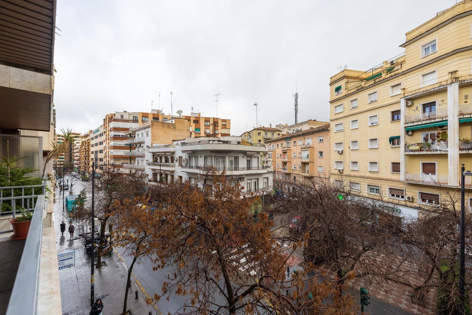 4 bedroom Flat for sale in Granada city - € 415,000 (Ref: 9674938)