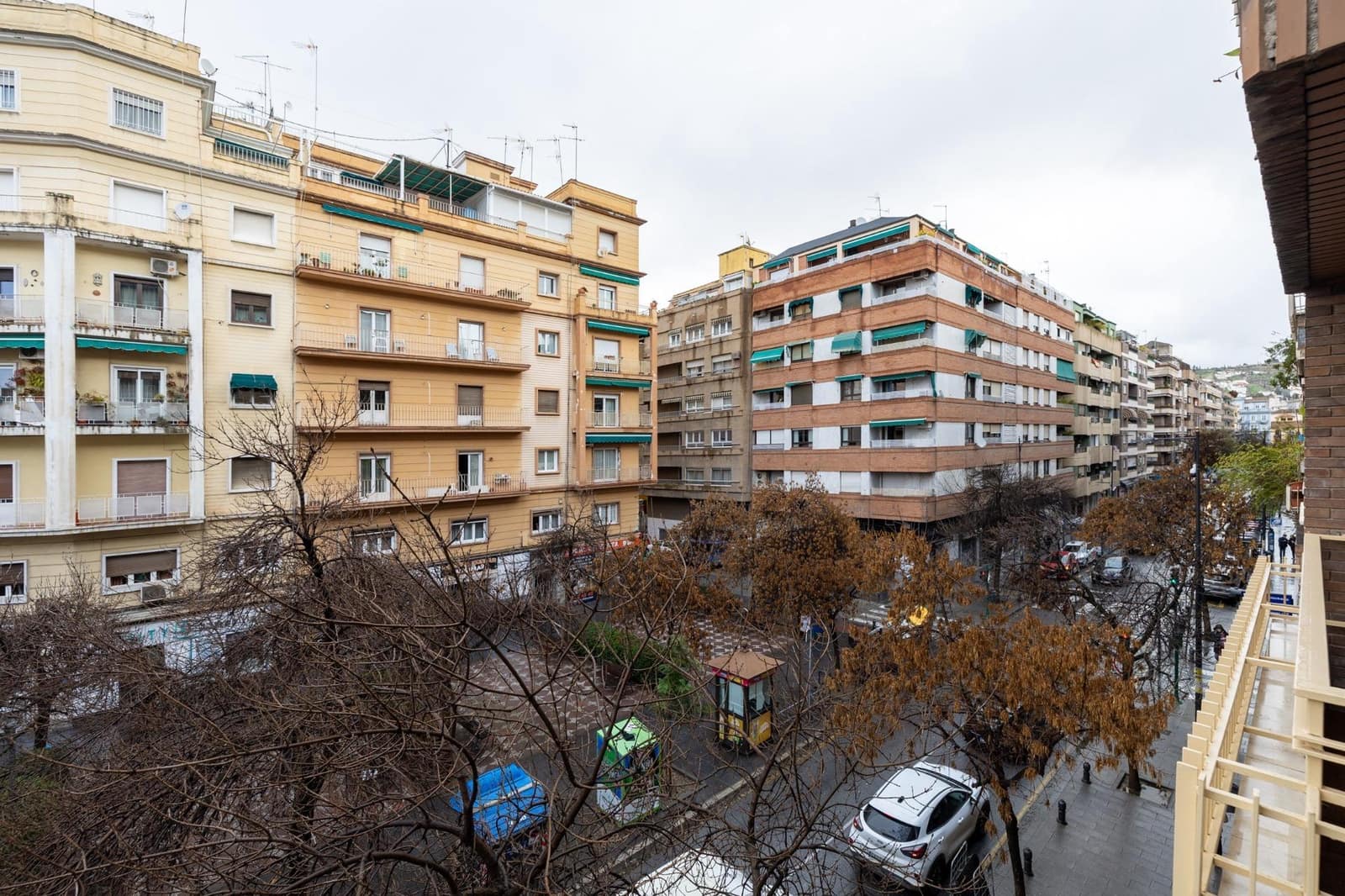 4 bedroom Flat for sale in Granada city - € 415,000 (Ref: 9674938)