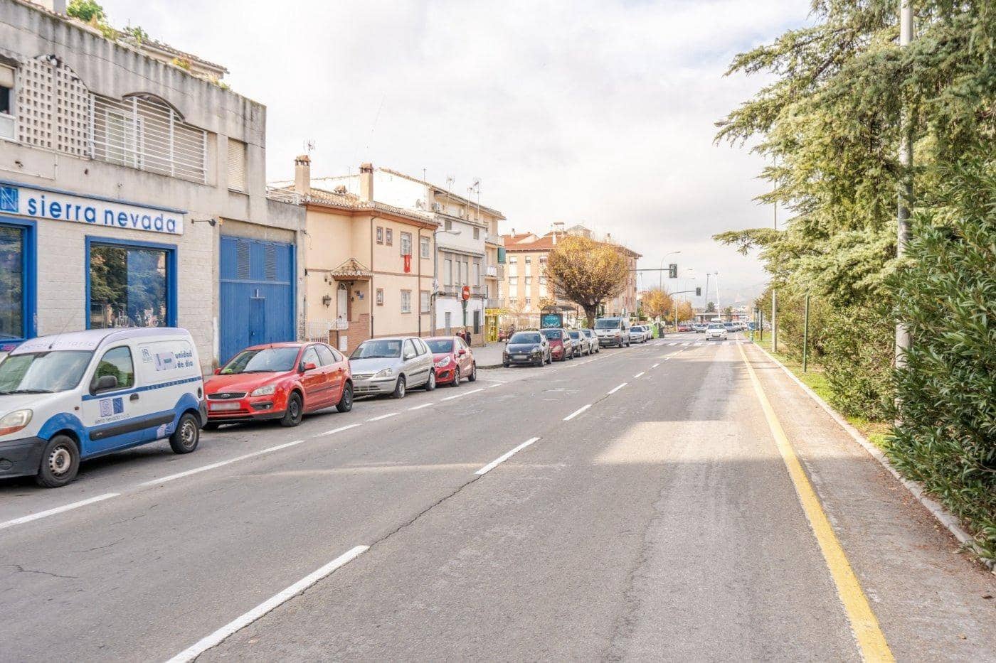 Comercial para venda em Granada cidade - 57 000 € (Ref: 9674941)