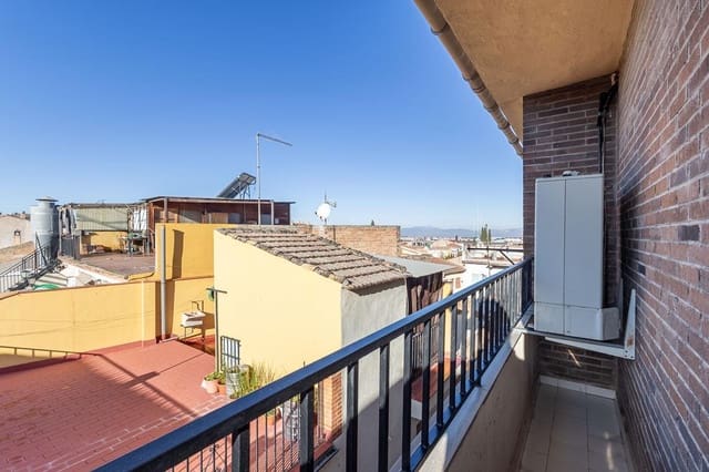 Piso de 3 habitaciones en Ogíjares en venta con garaje - 163.000 € (Ref: 9674943)