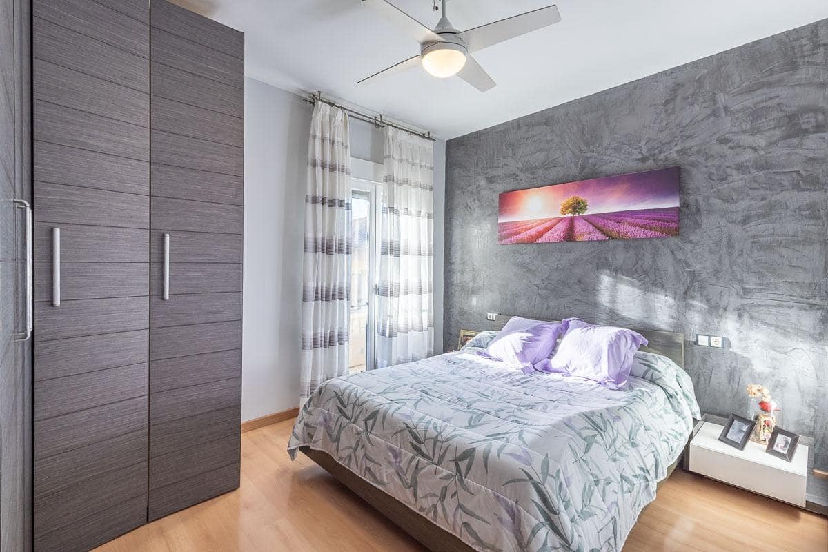 3 bedroom Flat for sale in Ogijares with garage - € 163,000 (Ref: 9674943)