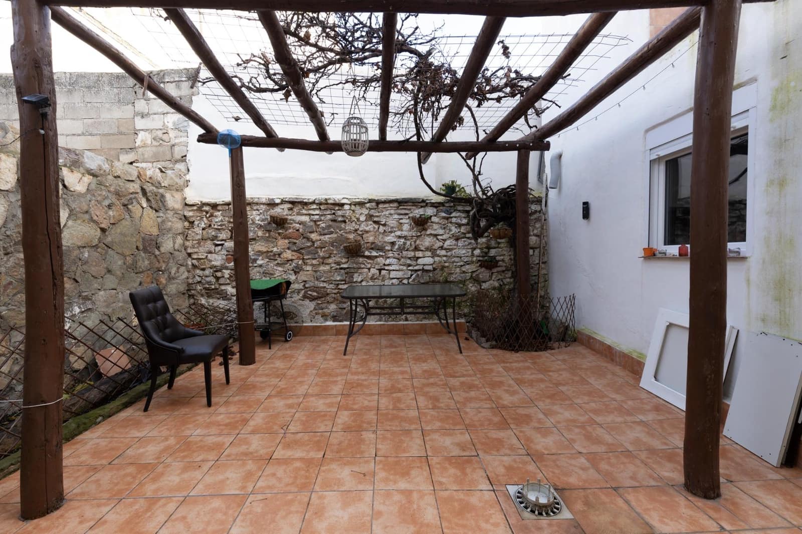 Casa de 3 habitaciones en Atarfe en venta - 180.000 € (Ref: 9674944)