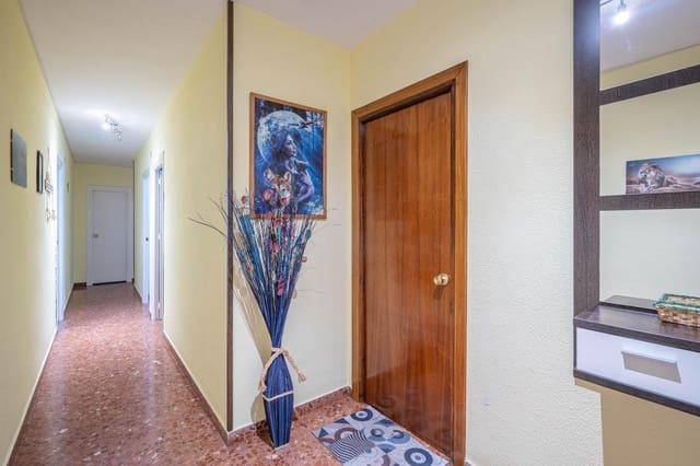 Piso de 3 habitaciones en Maracena en venta - 149.000 € (Ref: 9674947)