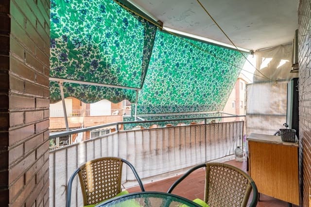 Piso de 3 habitaciones en Maracena en venta - 149.000 € (Ref: 9674947)