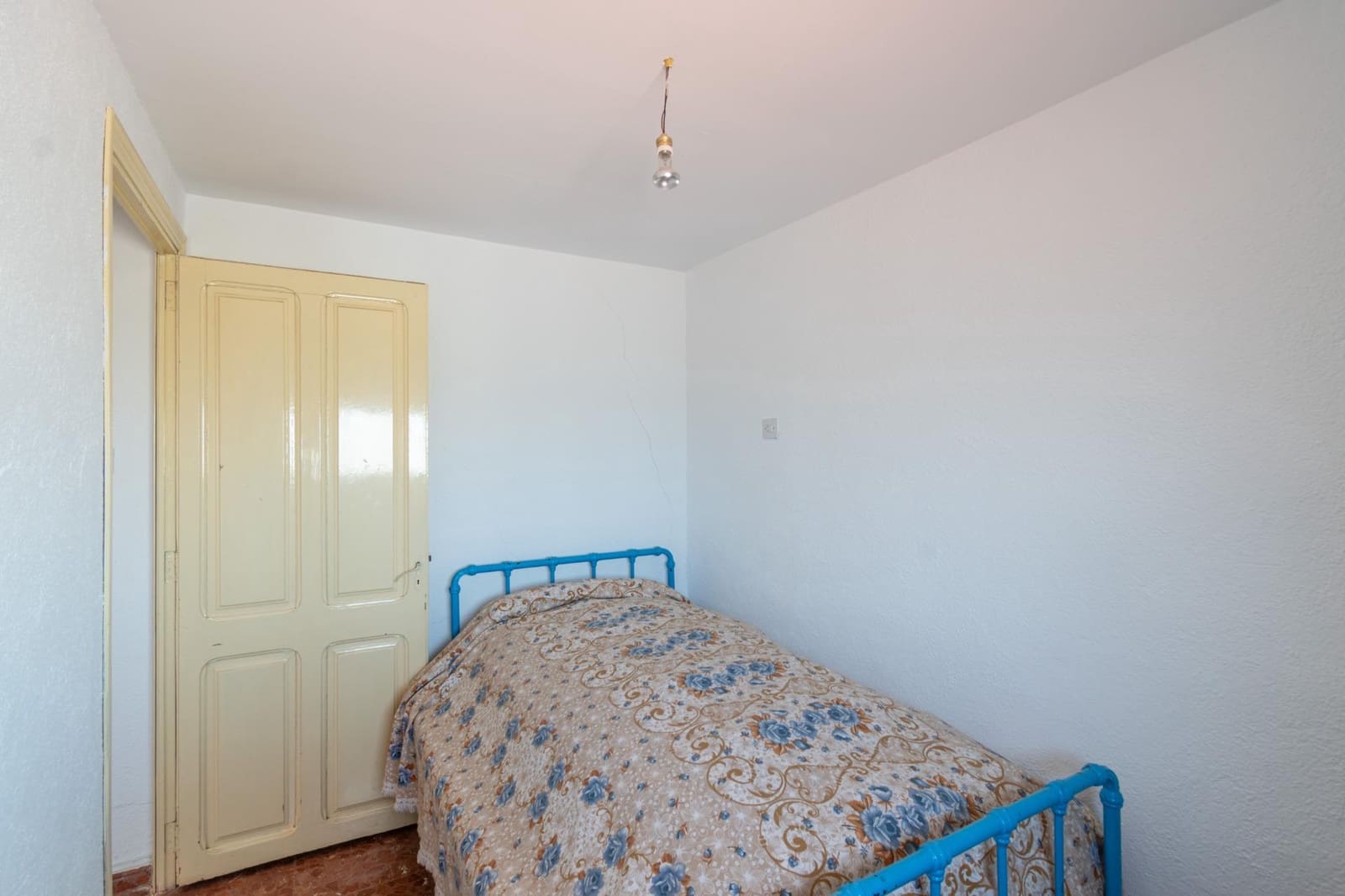 Casa de 3 habitaciones en Deifontes en venta - 109.990 € (Ref: 9674948)