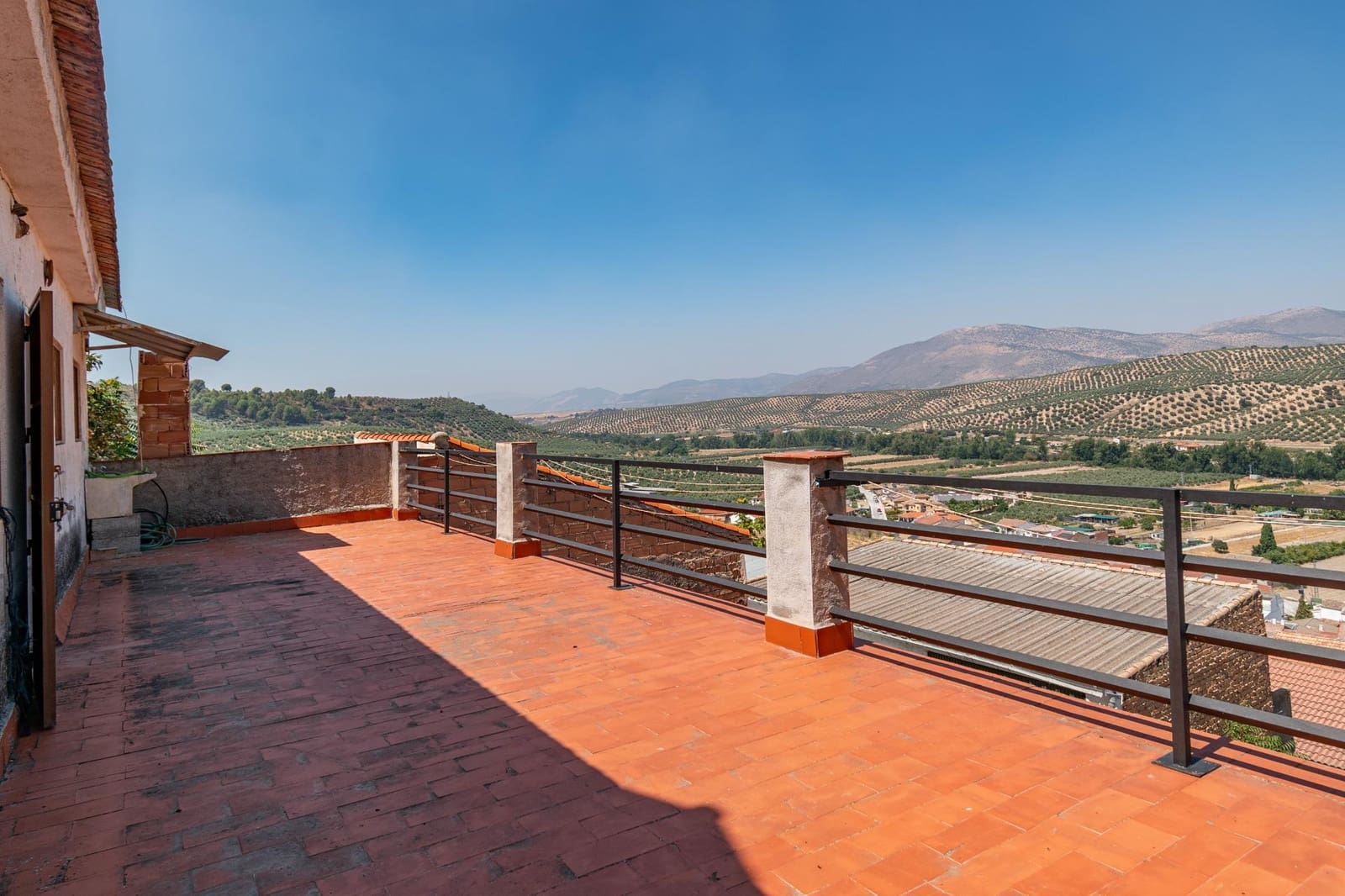 Casa de 3 habitaciones en Deifontes en venta - 109.990 € (Ref: 9674948)