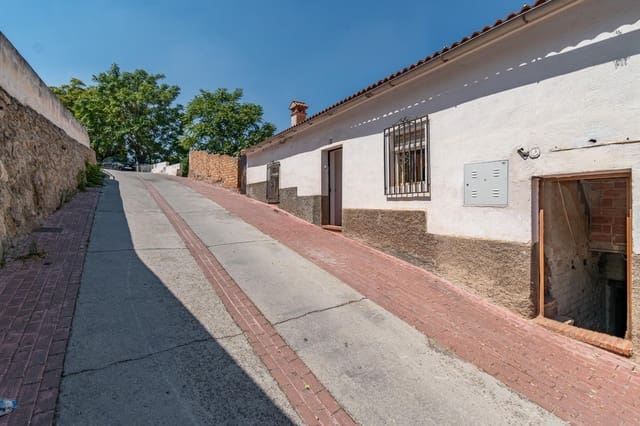 Casa de 3 habitaciones en Deifontes en venta - 109.990 € (Ref: 9674948)