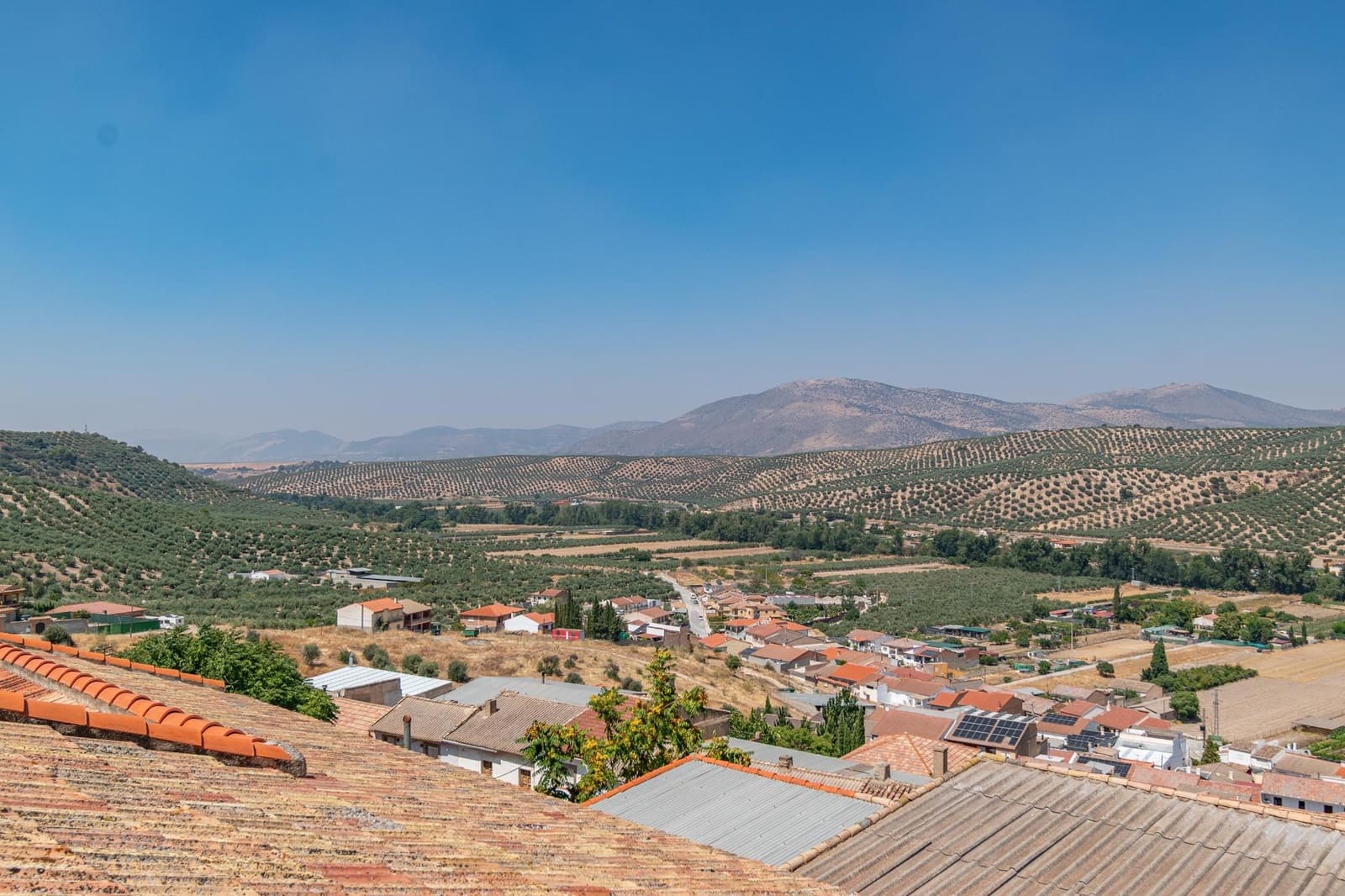 Casa de 3 habitaciones en Deifontes en venta - 109.990 € (Ref: 9674948)