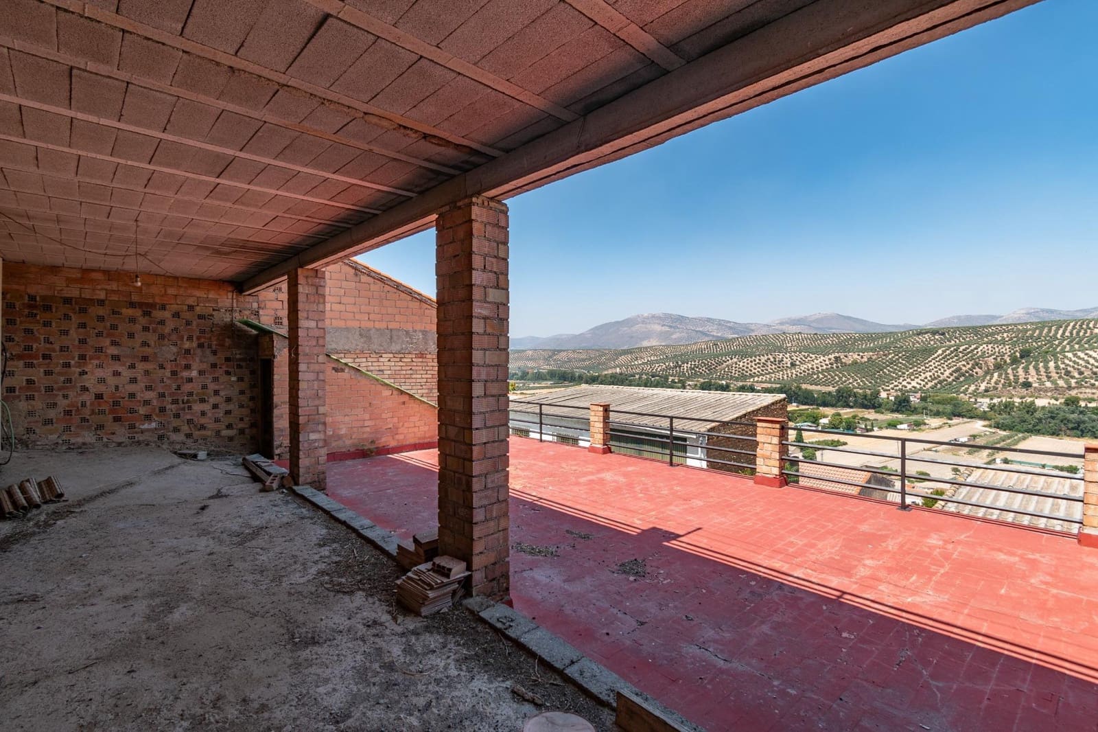 Casa de 3 habitaciones en Deifontes en venta - 109.990 € (Ref: 9674948)