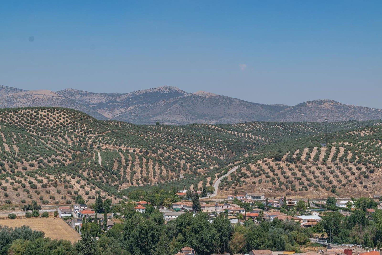 Casa de 3 habitaciones en Deifontes en venta - 109.990 € (Ref: 9674948)