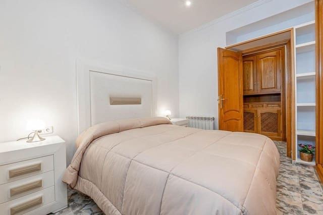 3 makuuhuone Asunto myytävänä paikassa Centro, Granada kaupunki - 290 000 € (Ref: 9674952)