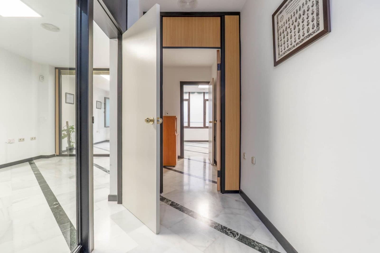 Kantoor te koop in El Ejido - € 54.000 (Ref: 9674955)