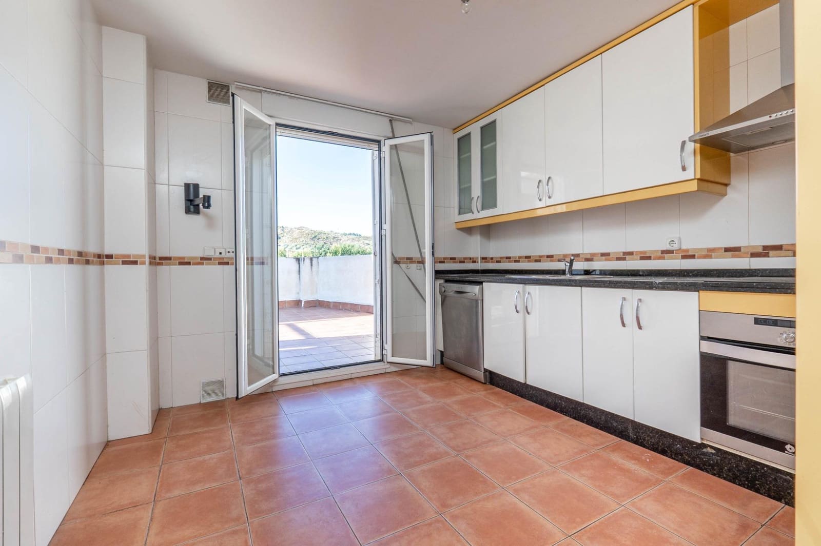 Casa de 3 habitaciones en Cenes de la Vega en venta con piscina garaje - 298.000 € (Ref: 9674957)