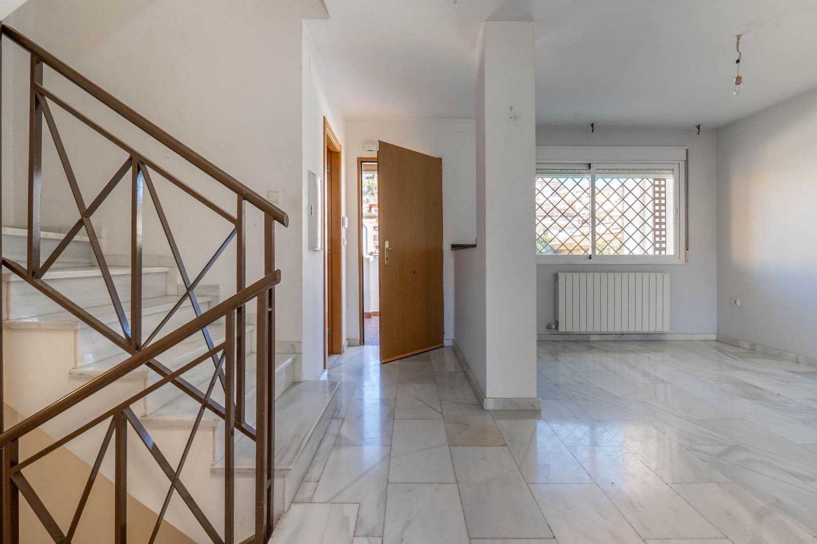 Casa de 3 habitaciones en Cenes de la Vega en venta con piscina garaje - 298.000 € (Ref: 9674957)