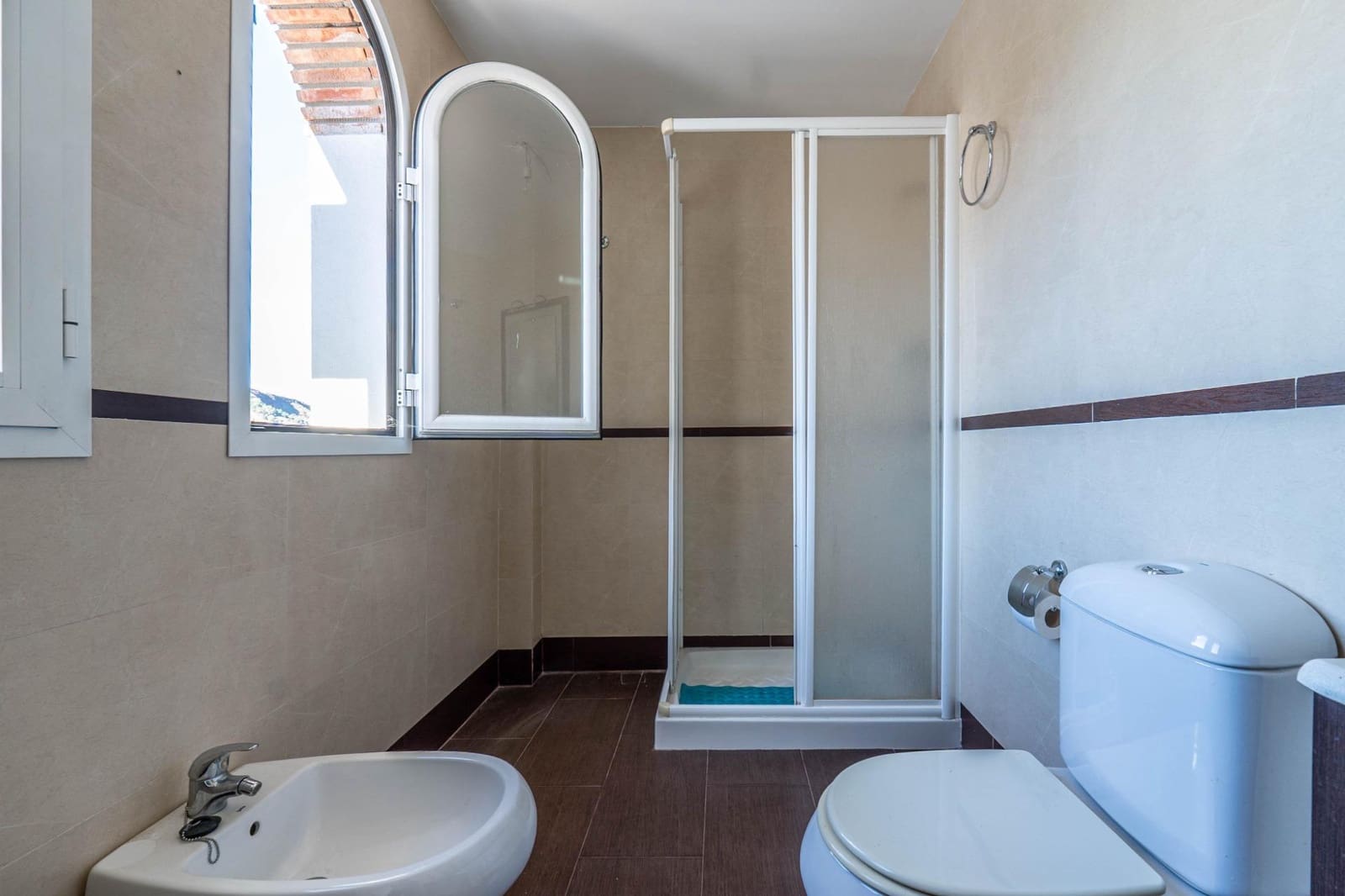 Casa de 3 habitaciones en Cenes de la Vega en venta con piscina garaje - 298.000 € (Ref: 9674957)