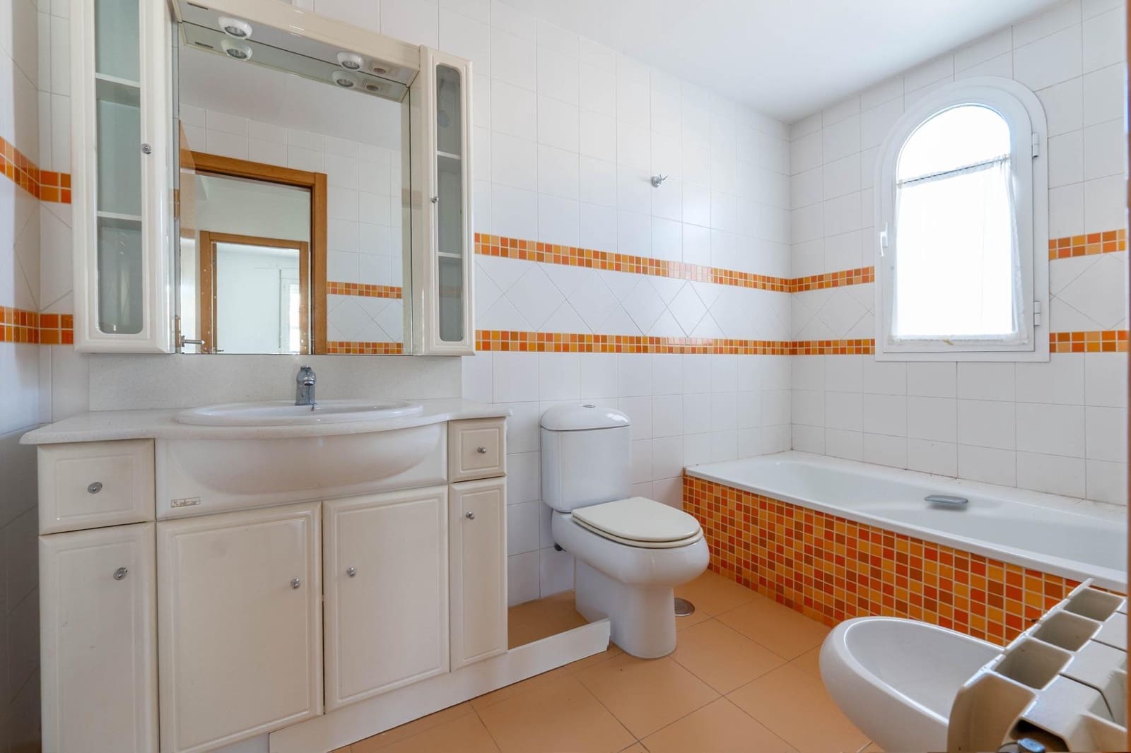 Casa de 3 habitaciones en Cenes de la Vega en venta con piscina garaje - 298.000 € (Ref: 9674957)