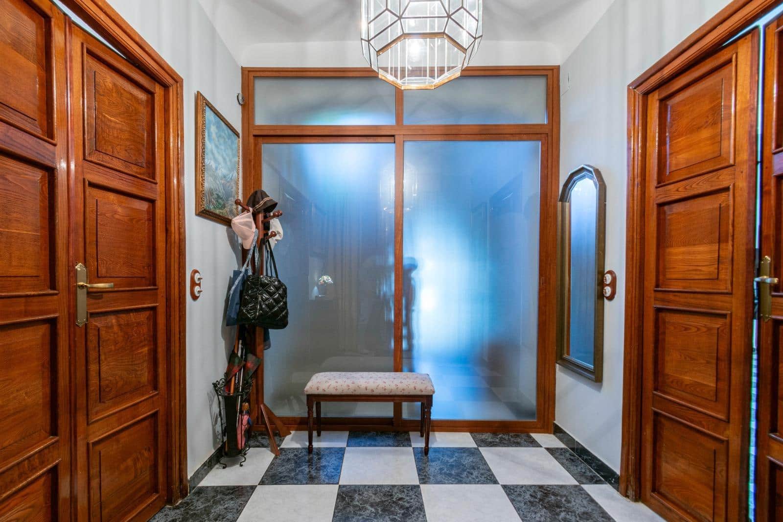 5 soverom Villa til salgs i Granada by med svømmebasseng - € 350 000 (Ref: 9674959)