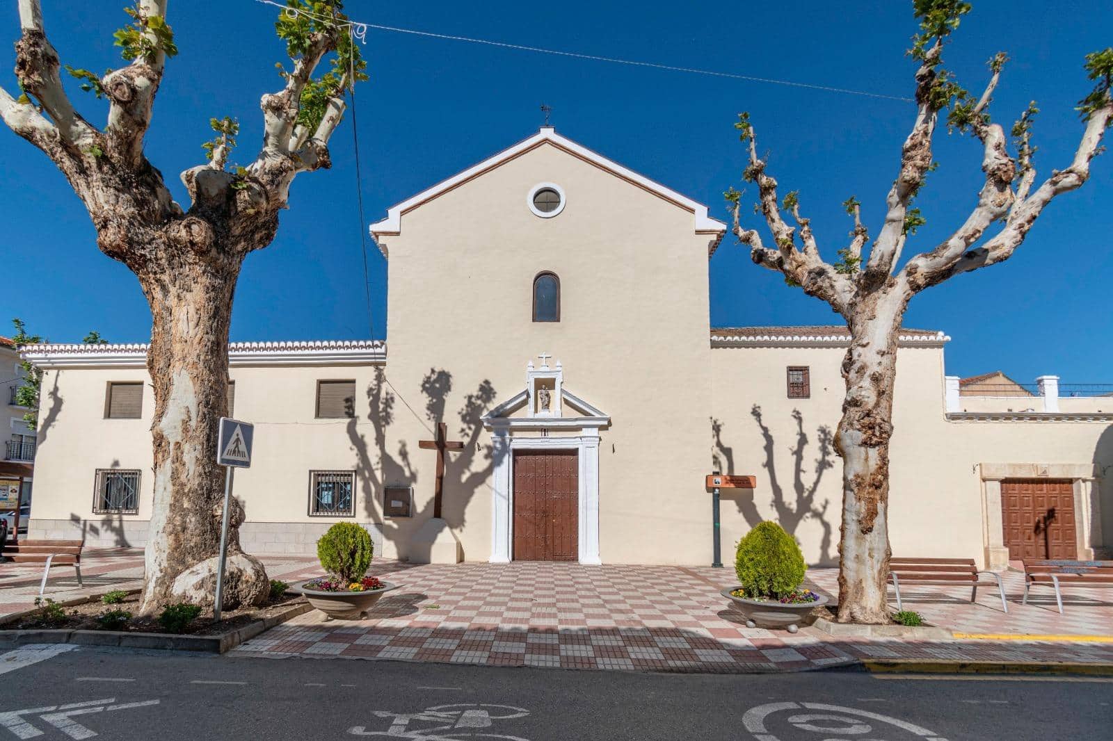 5 soverom Villa til salgs i Granada by med svømmebasseng - € 350 000 (Ref: 9674959)