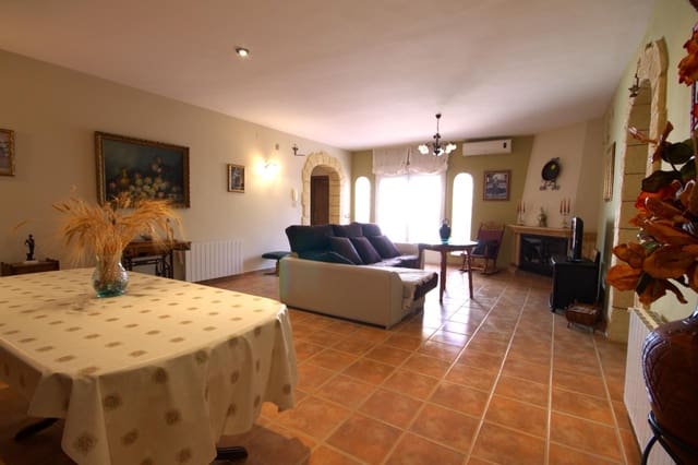 5 soverom Rekkehus til salgs i Pozo Alcón med garasje - € 180 000 (Ref: 9674960)