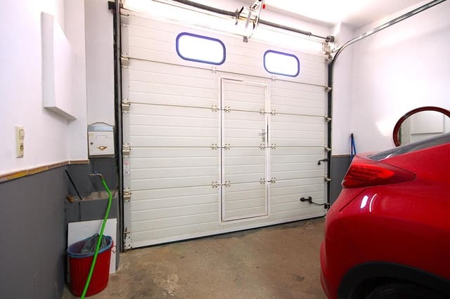 6 soverom Rekkehus til salgs i Pozo Alcón med svømmebasseng garasje - € 189 000 (Ref: 9674961)