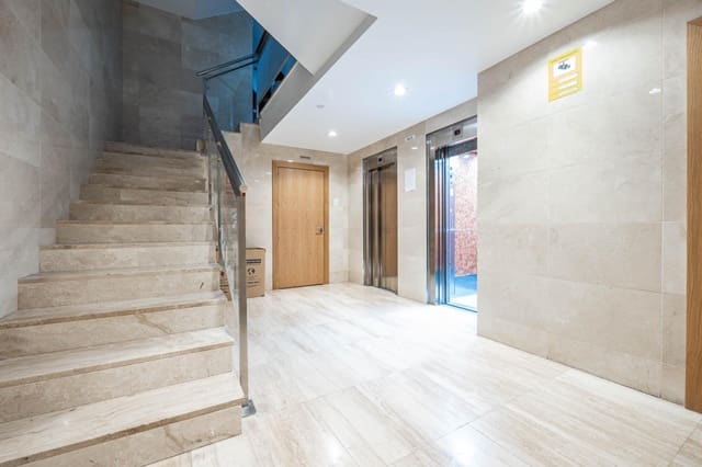 Piso de 3 habitaciones en Camino de Ronda - Rosaleda, Granada ciudad en venta - 320.000 € (Ref: 9674964)