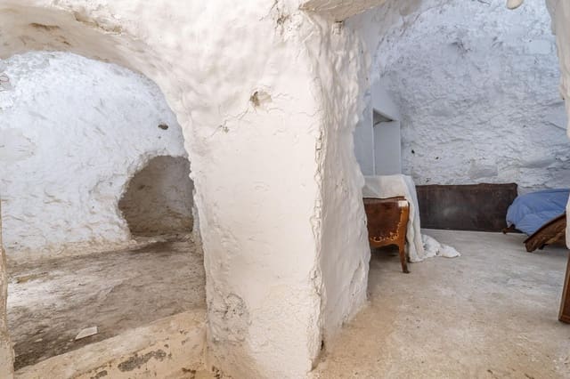Cave House for sale in Monachil - € 80,000 (Ref: 9674967)