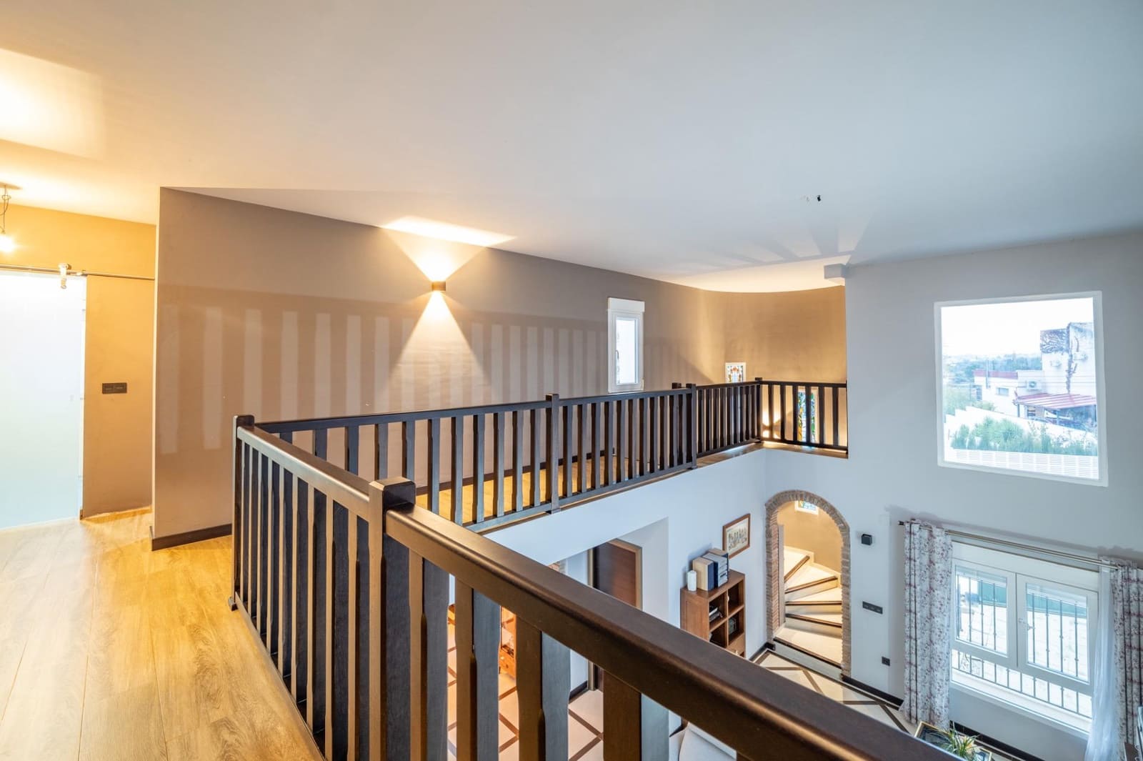 6 soverom Villa til salgs i Otura med svømmebasseng garasje - € 444 990 (Ref: 9674971)