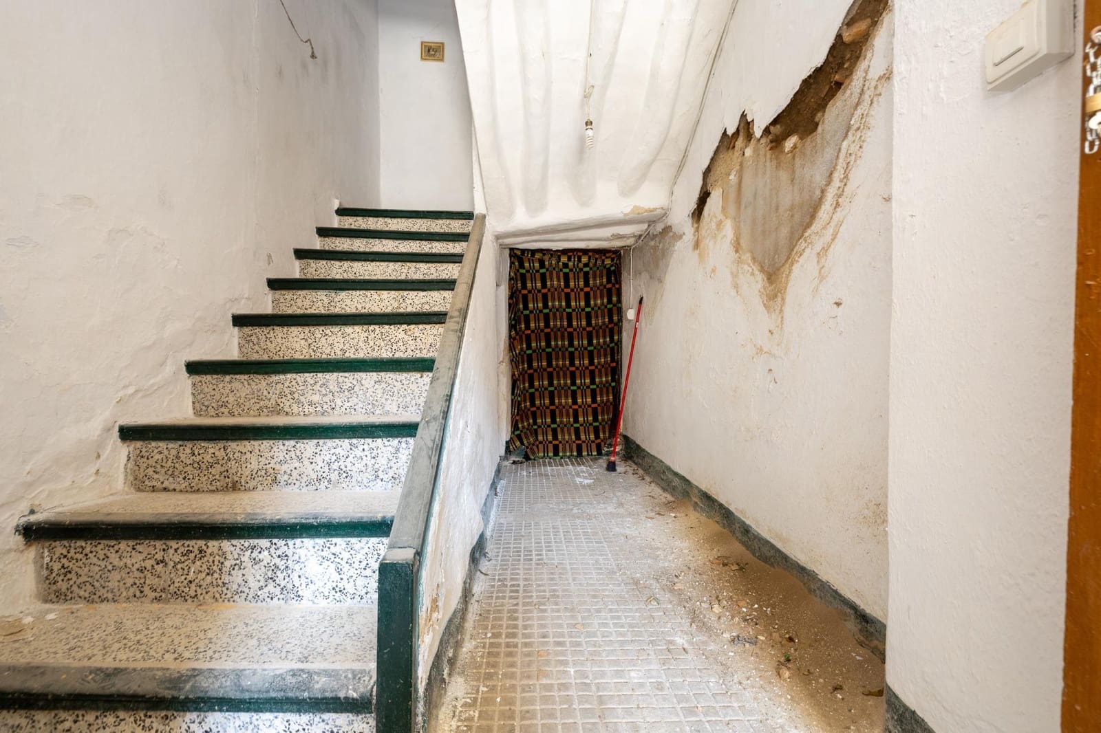 3 bedroom Townhouse for sale in Beznar - € 63,000 (Ref: 9674974)