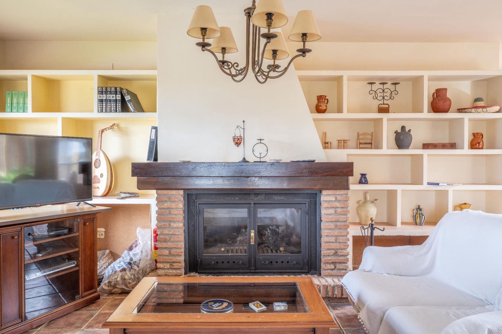 Chalet de 7 habitaciones en Alhendín en venta con piscina garaje - 599.000 € (Ref: 9674975)