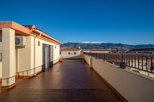 Ático de 3 habitaciones en Armilla en venta con garaje - 319.000 € (Ref: 9674977)