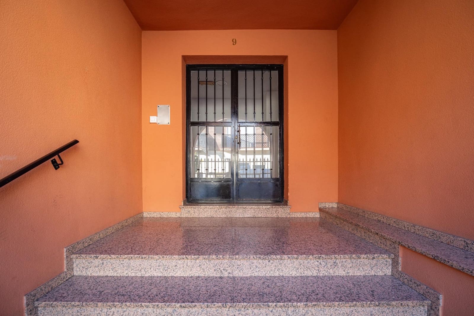 3 bedroom Penthouse for sale in Armilla with garage - € 319,000 (Ref: 9674977)